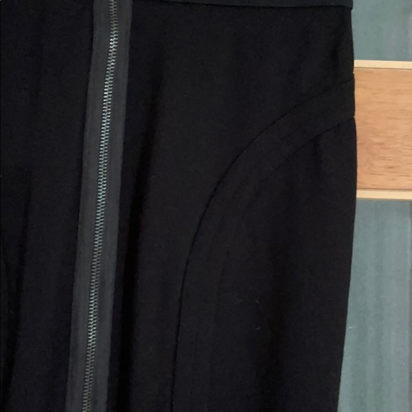 BCBG skirt - Picture 3 of 7